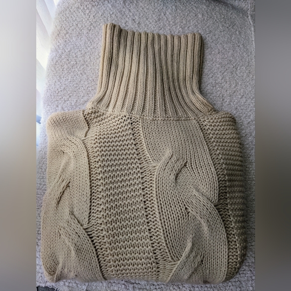 Lulu's Beige Cable Knit Turtleneck Sweater - S - Picture 5 of 7